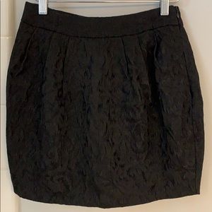 Black textured skirt